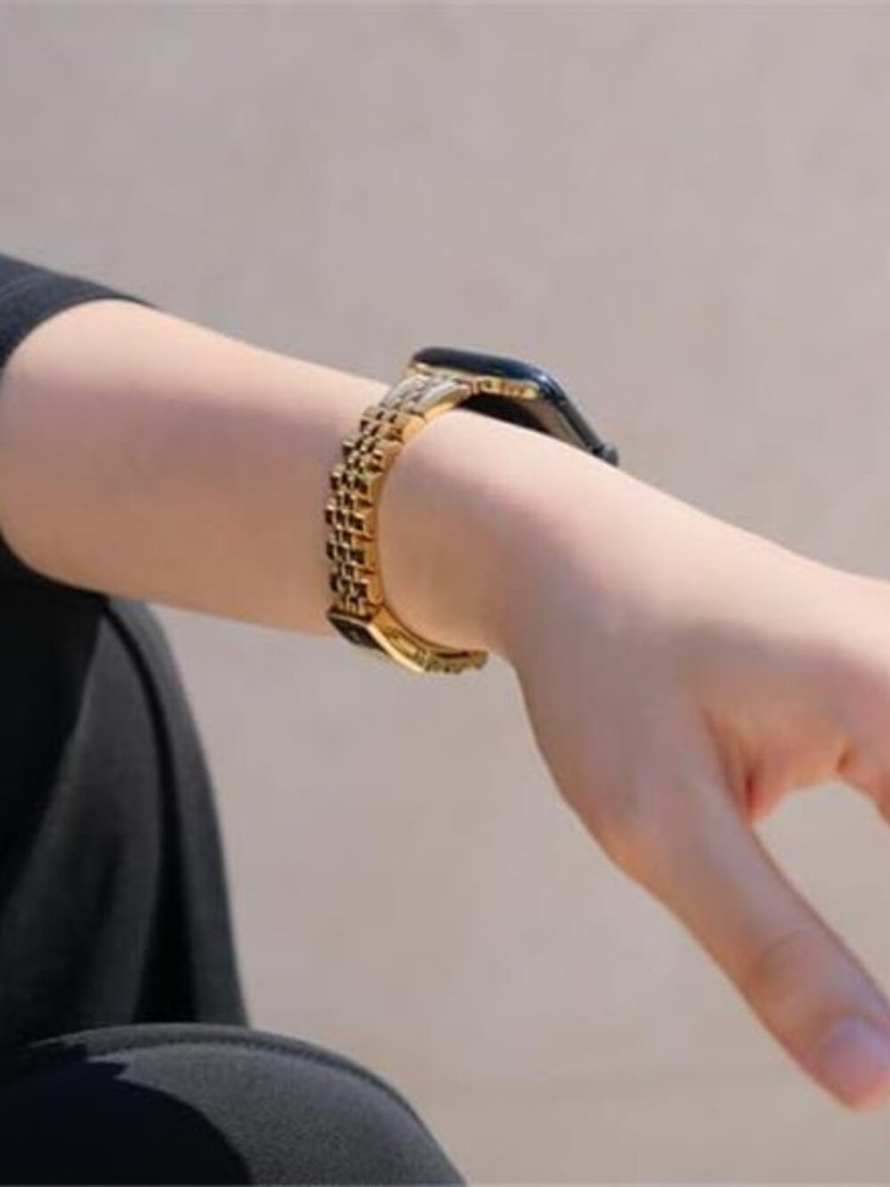 NEW Slim/Gold Luxury Rhinestone Apple Watch Band - Picture 4 of 5